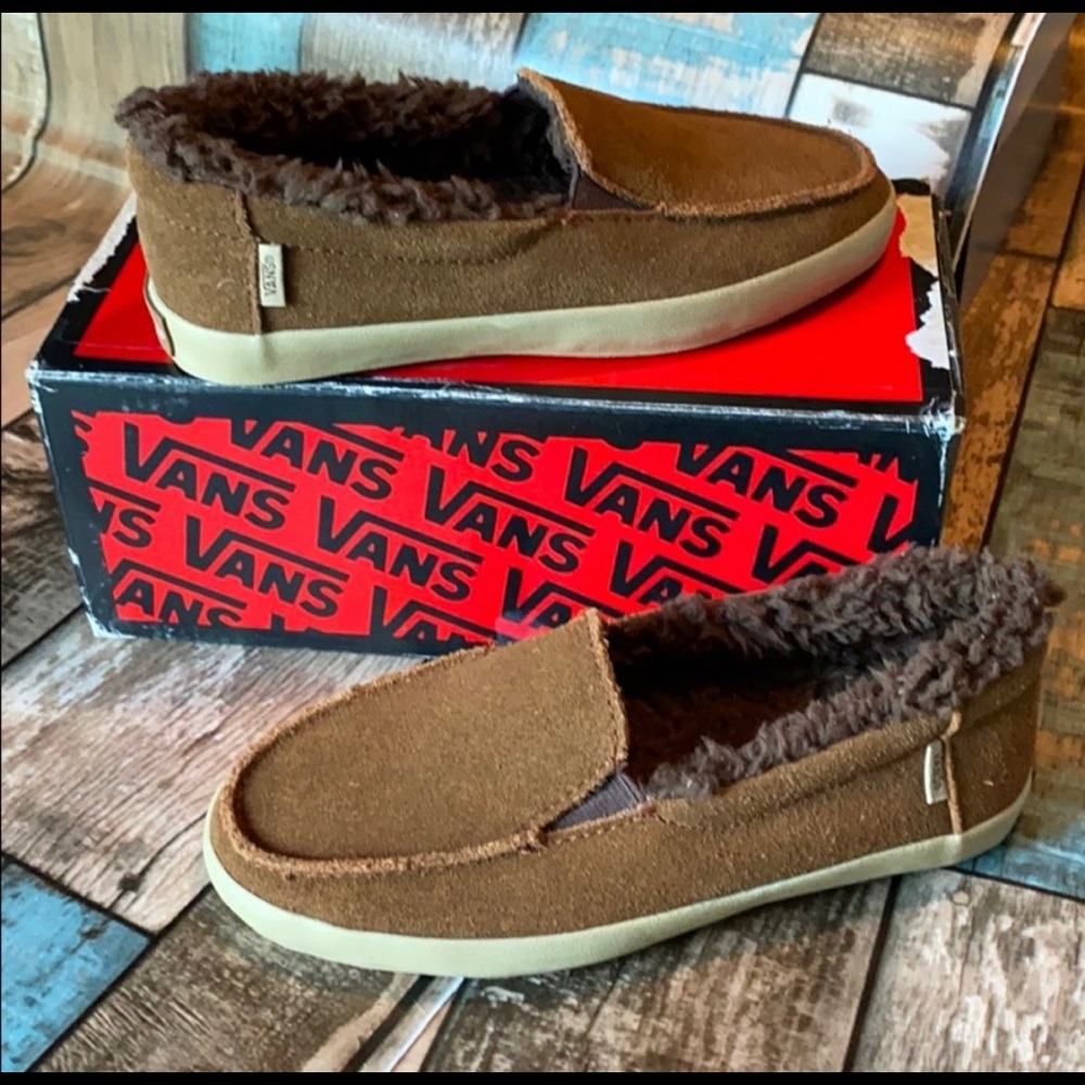 VANS suede sherpa NWB